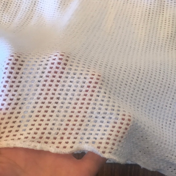 Mesh white tank top - Picture 3 of 3